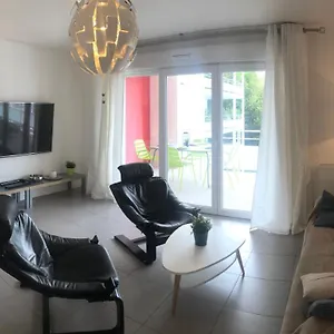 Magenta Anglet