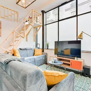 Appartement Renovated Design In Montparnasse, Paris